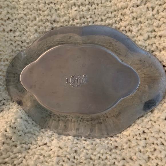 Lenox metal tray, 9 inches long. - Picture 2 of 3